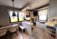 "Solides Haus mit Garten und Pool"