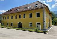 Liebevoll renoviertes Ertragsobjekt mit 14 Wohneinheiten incl. Bauland