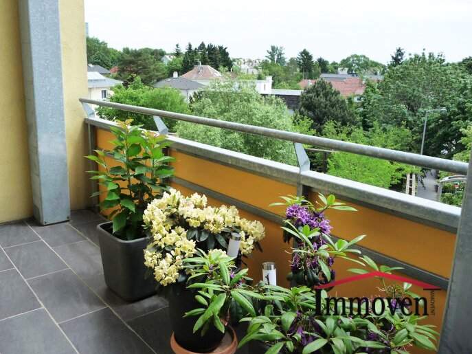 Sehr gute Lage - Topausgestattete, moderne 3-Zimmerwohnung mit Klimaanlage, Balkon und Garagenplatz!