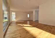 ERSTBEZUG! SCHLÜSSELFERTIG. 144 m² WOHNNUTZFLÄCHE, 5 ZIMMER, 2 BÄDER, 3 WC's, TRAUMHAFTE DACHTERRASSE MIT 31 m², INKLUSIVE KFZ-STELLPLATZ.