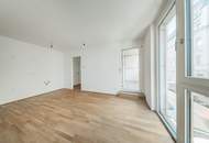 ERSTBEZUG >> bodentiefe Fenster in westseitiger Wohnung mit Loggia >> TOP LAGE