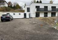 Modernes Zweifamilienhaus mit Gartenwohnungen – Erstbezug!