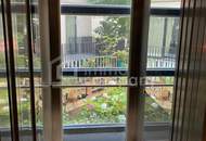 Schöne Altbauwohnung in ausgebauten Altbau