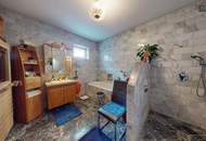 **Schönes und großzügiges Einfamilienhaus mit Schwimmteich**