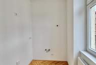 Sanierte 2 Zimmer Altbauwohnung nahe Schloss Schönbrunn - ideal für Singles oder Paare