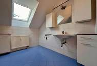 Helle 4-Zimmer-Dachgeschosswohnung mit Terrasse &amp; TG-Platz