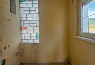 Ruhig gelegenes, sanierungsbedürftiges Mehrfamilienhaus mit großzügigem Grundstück in Friedberg