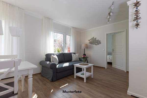 4-Zimmer-Wohnung mit Loggia, Gewerbeobjekt-kauf, 363.000,€, 1110 Wien 11., Simmering