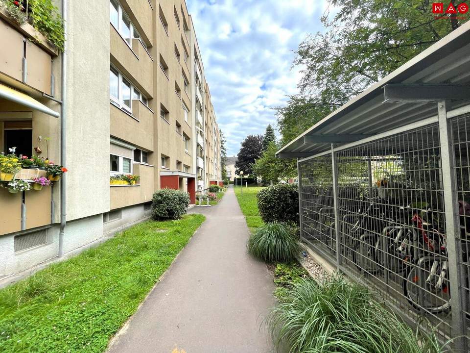 Ab sofort verfügbar – großzügige 2-Zimmer-Wohnung mit Loggia und Lift in Linz/Bindermichl! Wohnung wurde GENERALSANIERT!