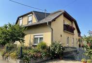 Ehemaliger Heuriger in den Sooßer Weingärten mit 2 Wohneinheiten und riesigem wundervollem Garten