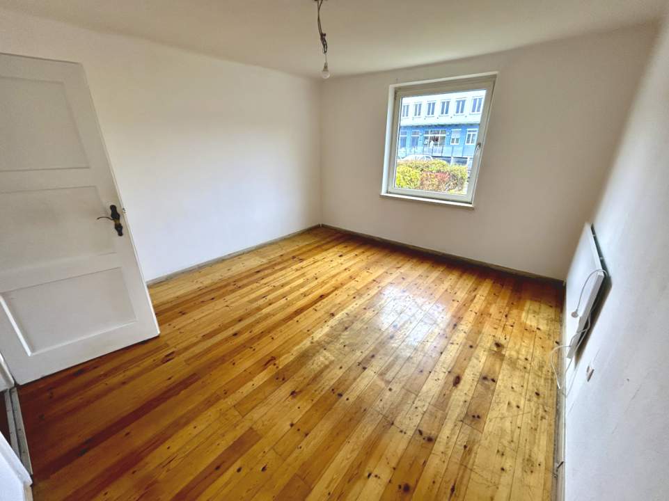 Charmante 2-Zimmer-Erdgeschosswohnung mit separater Küche – ab November bezugsfrei!