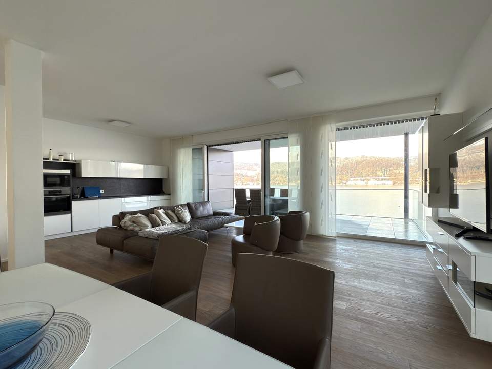Luxusapartment mit unverbaubarem Panorama-Seeblick und privatem Seezugang am Wörthersee