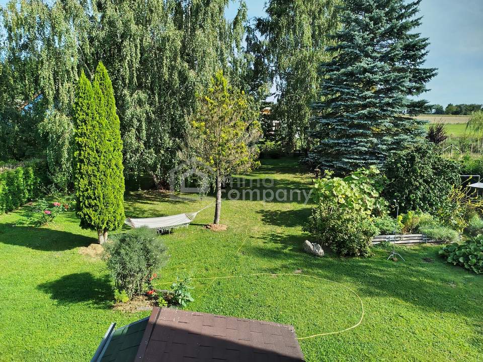 Einfamilienhaus mit großem Garten in ruhiger Sackgasse