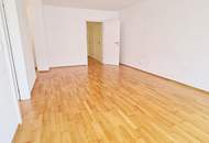 INNSTASSE, unbefristete 67 m2 Altbau, 2 Zimmer, Komplettküche, Wannenbad, Parketten, 3. Liftstock