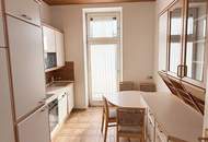 TOPLAGE LEOBEN - SANIERUNGSBEDÜRFTIG - große herrschaftliche Wohnung mit 2 Balkone!