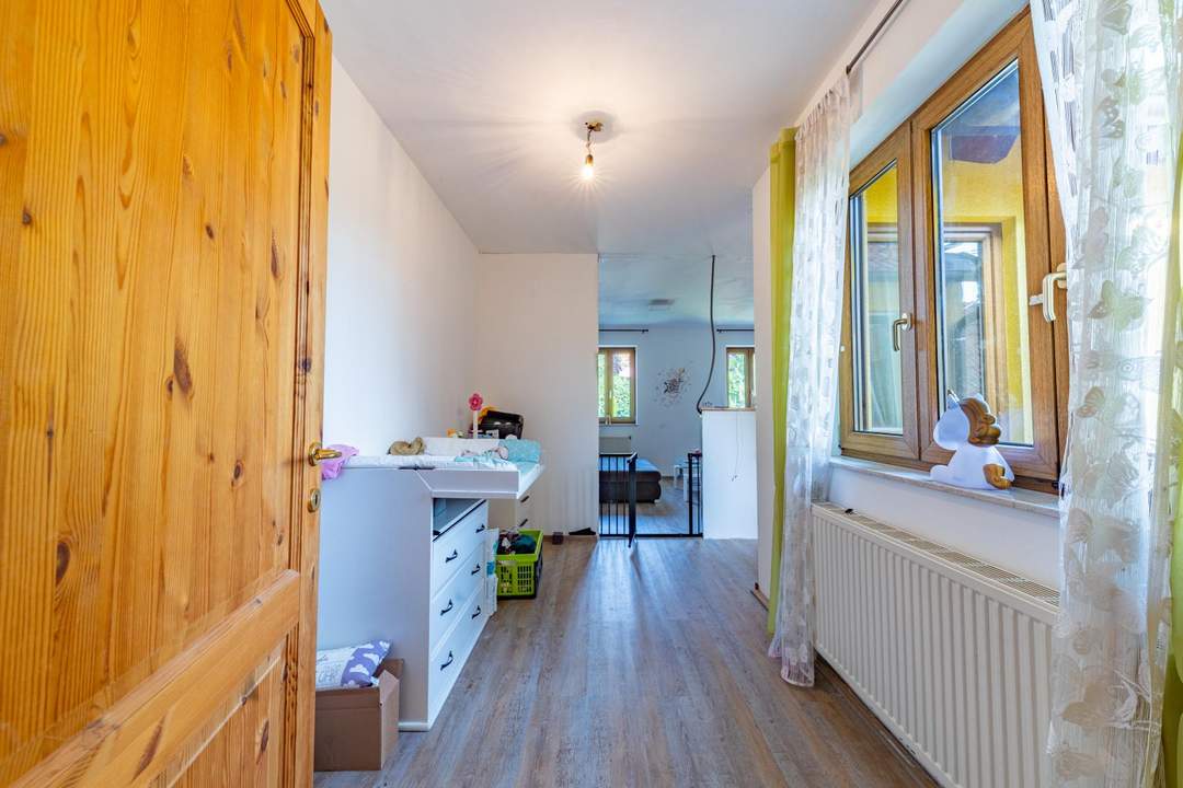 NETTES STADTHAUS FÜR JUNG UND ALT! ZENTRUMSNÄHE!