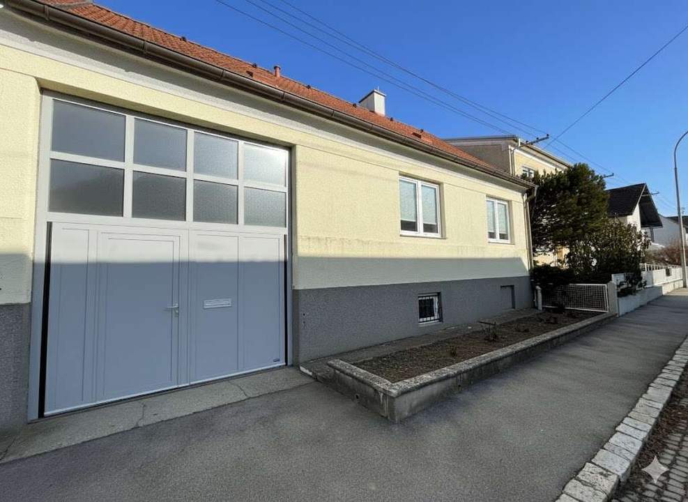 Sanierungsobjekt mit zwei Wohnhäusern und Nebengebäuden in Poysdorf!