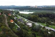 EINZIGARTIGER LANDSITZ MIT POOL SAMT BLICK AUF DIE DONAU UND STIFT MELK