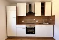 Anlegerwohnung! Schöne helle, neu sanierte 3-Zimmer Wohnung in der Friedhofgasse 9