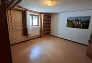 Einfamilienhaus in ruhiger Ortsrandlage im Grünen