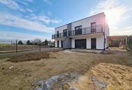 RESERVIERT! 208 m² NFL! 5-ZIMMER, KELLER, BALKON, TERRASSE, CARPORT UND GROSSER GARTEN. ZIEGELQUALITÄT MIT UNVERBAUBAREM GRÜNBLICK.