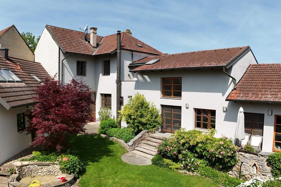 Ein Vierkanthof wie aus dem Bilderbuch – liebevoll renoviertes Wohnhaus und traumhafter Innenhof, Haus-kauf, 1.380.000,€, 2000 Korneuburg