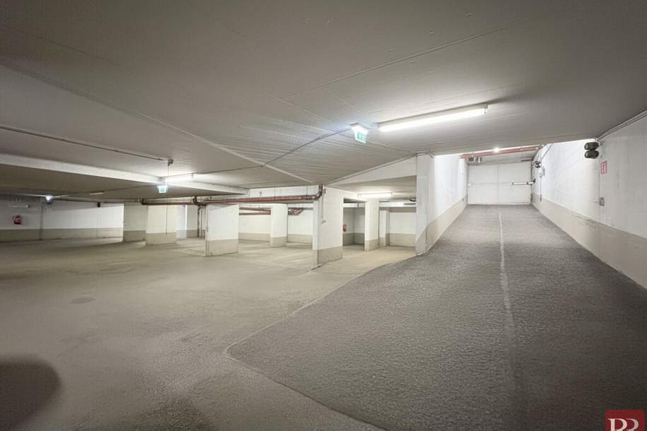 Großzügiger Tiefgaragenstellplatz, Nähe AKH, Kleinobjekte-miete, 180,00,€, 1090 Wien 9., Alsergrund