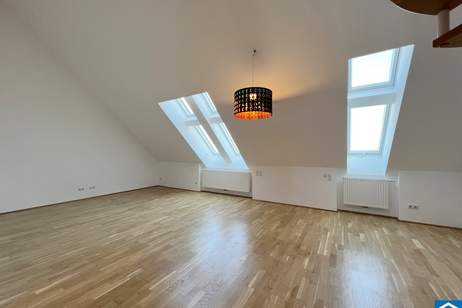 Weitblick und Wohnglück! Dachgeschosswohnung mit atemberaubendem Blick auf den Pöstlingberg, Wohnung-miete, 1.349,00,€, 4020 Linz(Stadt)