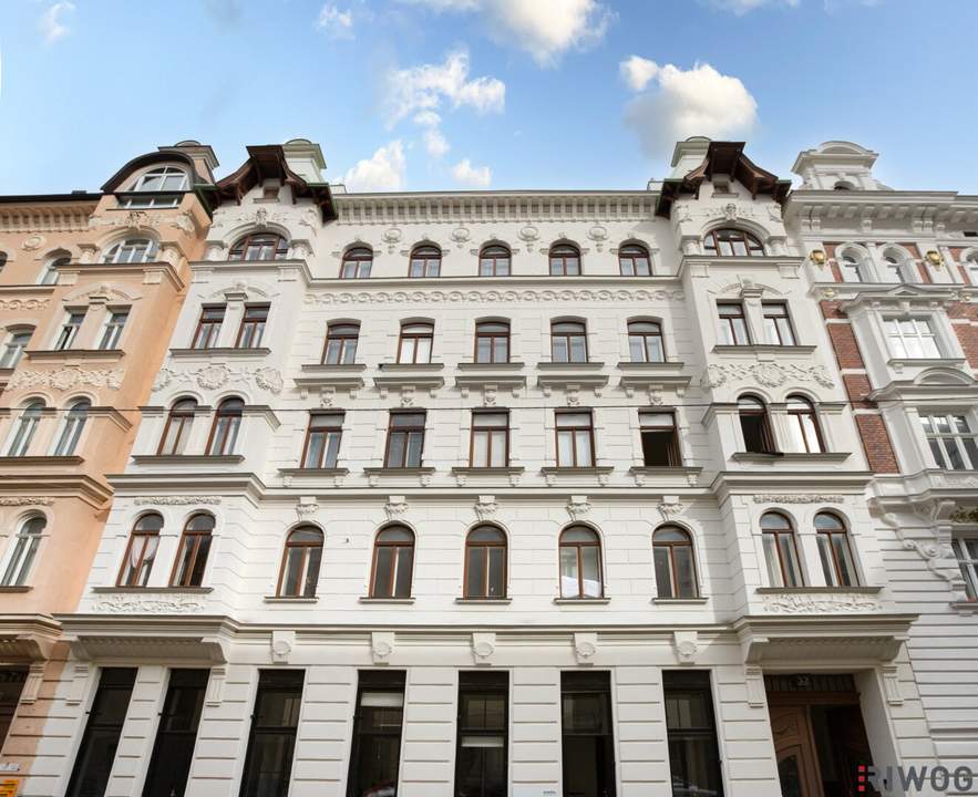 Hofseitige Stil-Altbauwohnung in prachtvollem Jahrhundertwendehaus | MQ, Volkstheater, Mariahilfer Straße, Neubaugasse uvm. fußläufig erreichbar