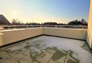 Viel Licht - Zwei Zimmer - Große Terrasse! Ideale Kleinwohnung mit dem extra WOW! Klimaaktiv Bronze! Ruhige Seitengasse + Luftwärmepumpe und Solaranlage + Perfekte Raumaufteilung + Garage!