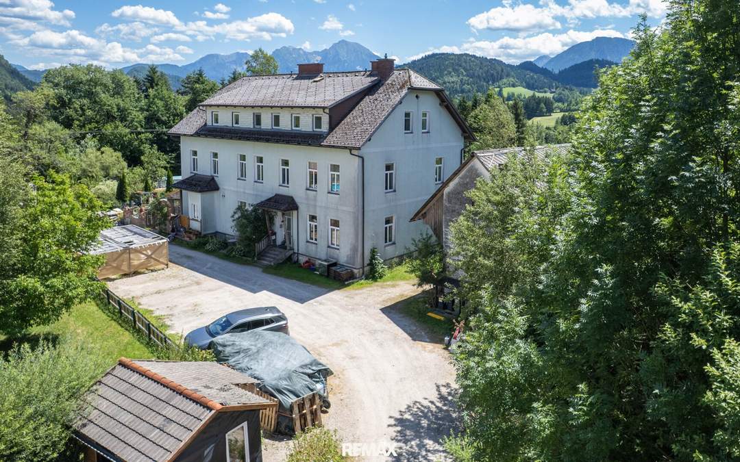 Mehrfamilienhaus mit großem Potential - Ihre krisenfeste Kapitalanlage