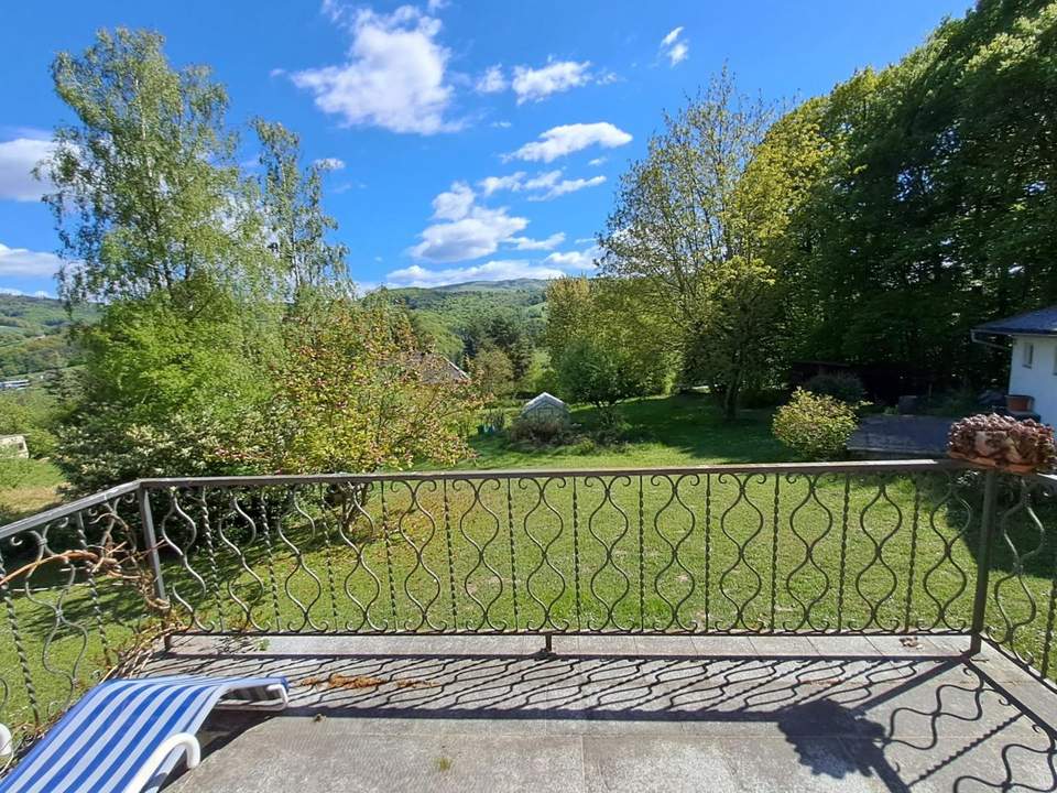 NATUR PUR & GUTE LUFT - HAUS INKL. NEBENGEBÄUDE AM WALDRAND MIT AUSBLICK & VIELEN MÖGLICHKEITEN