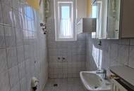 SANIERUNGSBEDÜRFTIGES, CHARMANTES LANDHAUS MIT TRAUMHAFTEM GARTEN IN ALLERBESTER, RUHIGER WOHN-, RUHE- UND ZENTRUMSLAGE VON MAISSAU