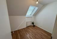Top sanierte Dachgeschosswohnung in 1180 Wien – ideal für Singles & Paare