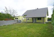 Traumhaus in ruhiger Lage mit Garten und Garage / Felixdorf