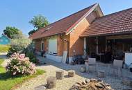 Tolles Landhaus mit angebautem Nebengebäude und Garten in sehr ruhiger und ebener Sonnenlage an einer Sackgasse