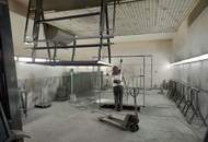 Werkshallen mit Werkstatt und Lager sowie Büroflächen