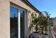 CHRISTOPH CHROMECEK IMMOBILIEN - 1090 WIEN - Renovierungsbedürftige Dachgeschoßwohnung mit Terrasse!