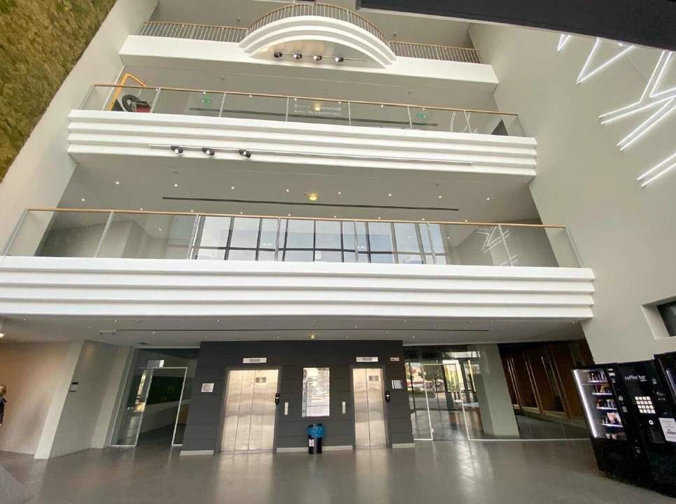 Provisionsfrei! 3 Zimmer Büro! Teeküche und Lager