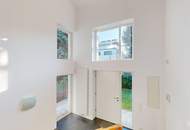 ARCHITEKTENVILLA MIT POOL AM LAINZER TIERGARTEN – AUSSERGEWÖHNLICHE ARCHITEKTUR IN EXKLUSIVER GRÜNLAGE | ZELLMANN IMMOBILIEN