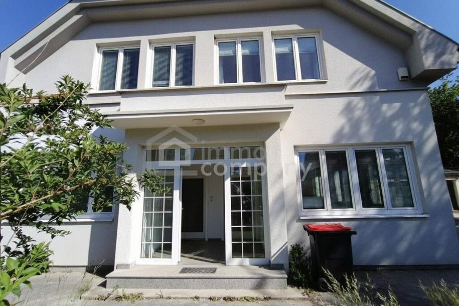 Viel Platz und noch mehr Möglichkeiten, Gewerbeobjekt im Bauen-Kernzone-Gebiet, Gewerbeobjekt-kauf, 497.000,€, 2490 Wiener Neustadt(Land)