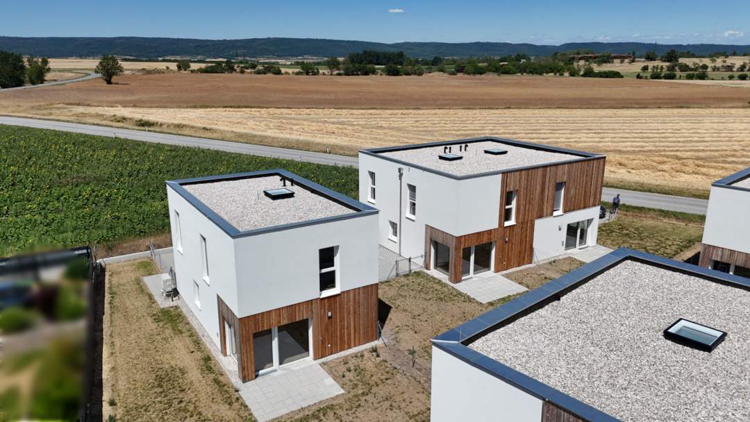 Bezugsfertig I Doppelhaushälfte zur Miete I ca. 133 m² Garten I Stellplätze vor der Tür I Luftwärmepumpe