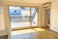 Schöne 2-Zimmer-DG-Wohnung mit Terrasse und Klimaanlage