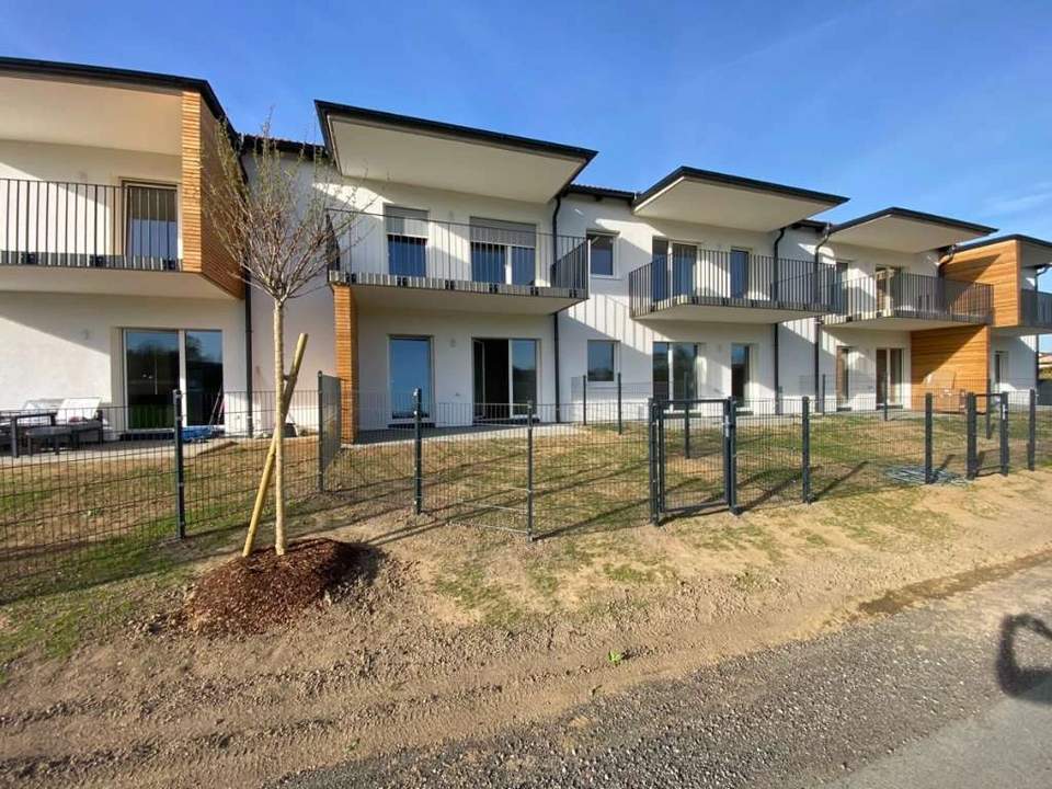 Neue Eigentumswohnung (2024) - 50m² inkl. Küche, Garten, Südausrichtung, Tiefgarage, Parkplatz (Provisionsfrei)