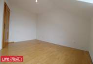 Eigentumswohnung über der Nebelgrenze in Lichtenberg, mit TG - Platz