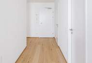 Ruhelage: Moderne DG-Wohnung mit Balkon und perfekter Anbindung