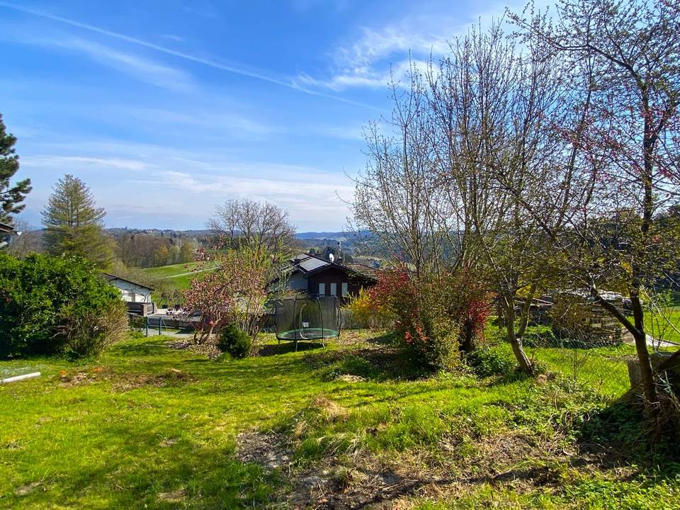 Schönes ca. 1.000 m² großes Grundstück, leichte Hanglage, Nähe Fernitz - Widmung WR 0,2 - 0,4!