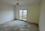 Sanierungsbedürftiges, großzügiges Zweifamilienhaus am ruhigen Ortsrand von Friedberg!