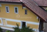 Elegantes Landhaus mit privatem Waldstück