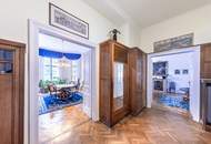 Altbau-Residenz I Böcklinstraße I Wohnsalon/Klavier/Konzertzimmer I historische Veranda & Bleiglasfenster I Lift